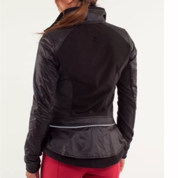 Lululemon pedal power Peplum jacket - Picture 4 of 7
